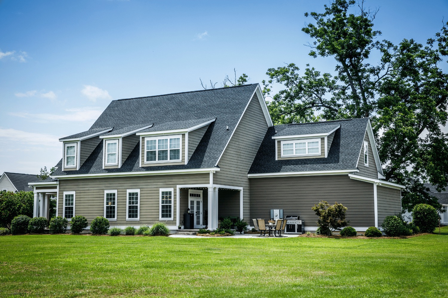 Finding the Best Siding Installation Companies in Your Area: A Comprehensive Guide